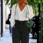 V-udskæring løs skjorte med lanterneærmer og knapper