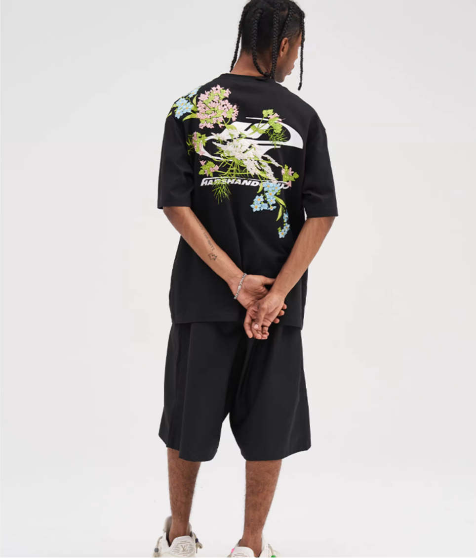 Kortærmet T-shirt med broderede blomster