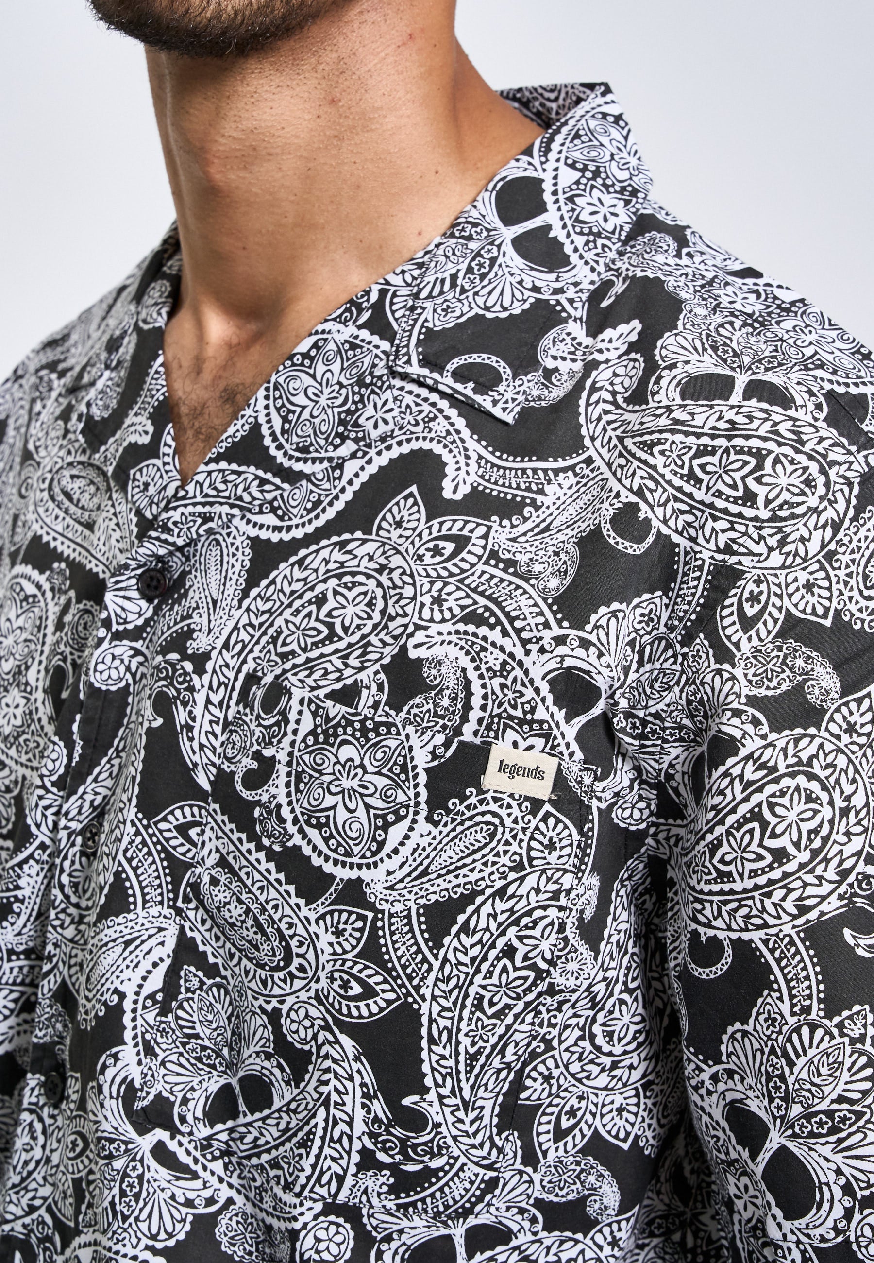 Sean Paisley Cuba SS shirt - Black