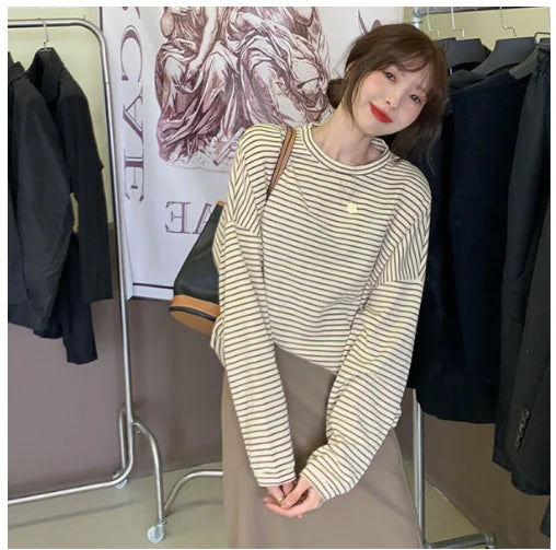 Elegant Basic Women's Fashion T-Shirt