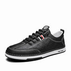 Trendy slip-on herresneakers i læder til afslappet brug