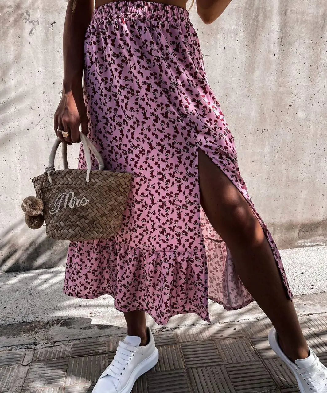 Blomstret maxikjole med flæset elastiktalje-design