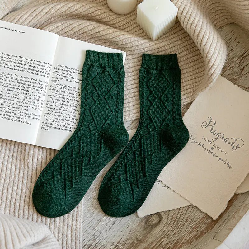 Classic Patterned Wool Socks in Solid Colors - StilNord