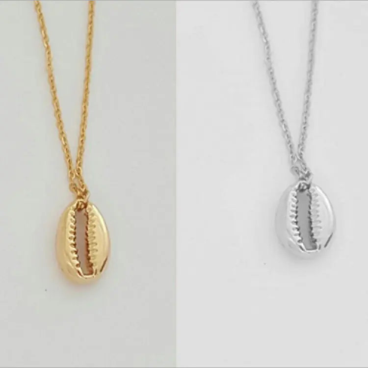 Gold-Plated Shell Necklace with Pendant