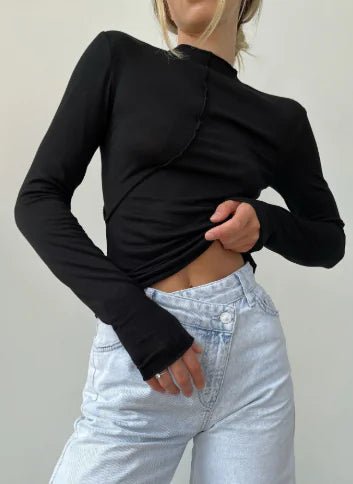 Fashionable Slim Fit Long Sleeve Top with Asymmetrical Design - StilNord