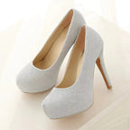 Forårets nye stilfulde højhælede sko med krystaldetaljer - StilNord