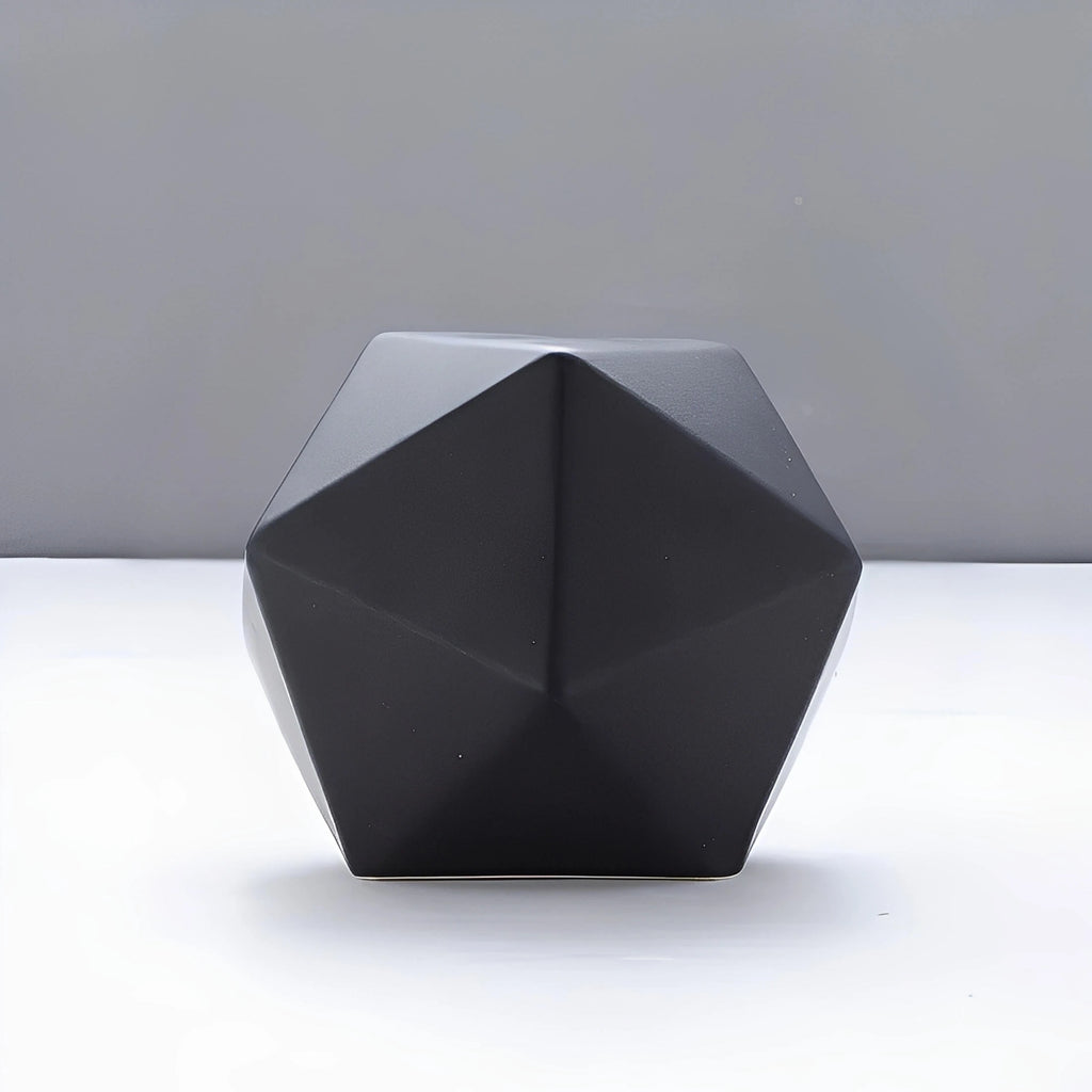 Icosphere-skulptur – kreativ nordisk keramisk dekorationsfigur