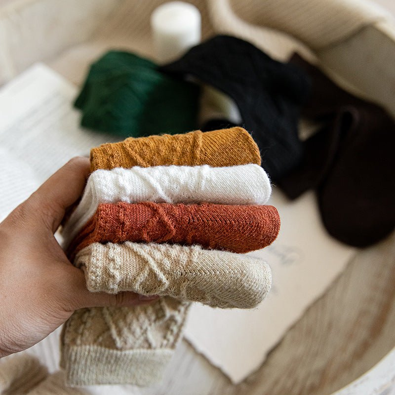 Klassiske mønstrede uldsokker i ensfarvet design - StilNord