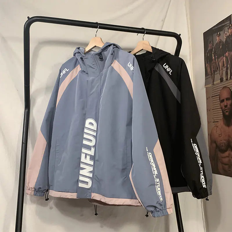 Funktionel jakke i bomuld med hætte