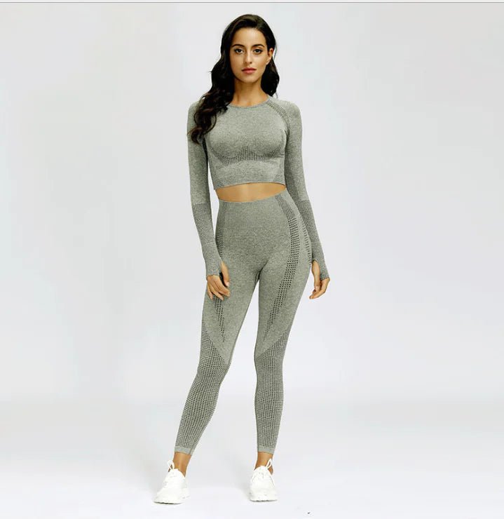 Seamless Sports Long Sleeve Yoga Set with Leggings - StilNord
