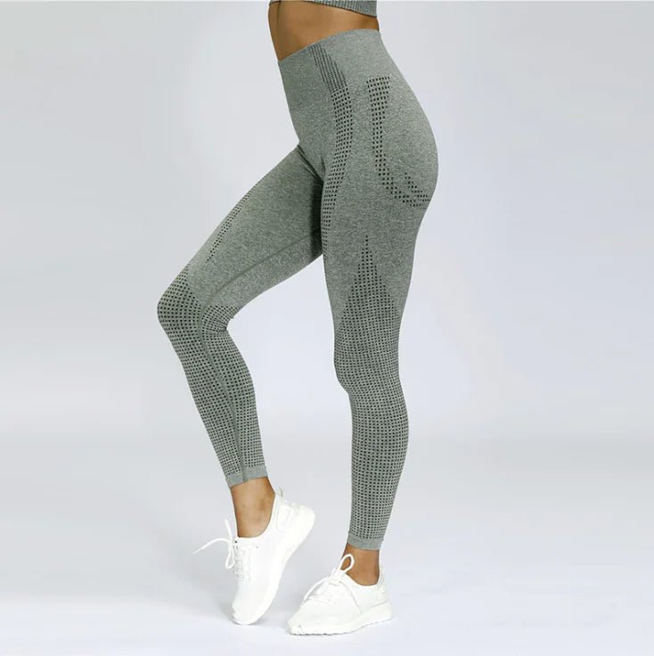 Seamless Sports Long Sleeve Yoga Set with Leggings - StilNord
