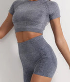 Seamless Yoga and Running Short Sleeve Set - StilNord
