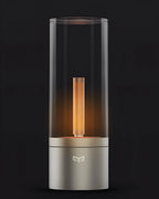 Smart stearinlys-lampe til hyggestemning på soveværelsesnatbordet