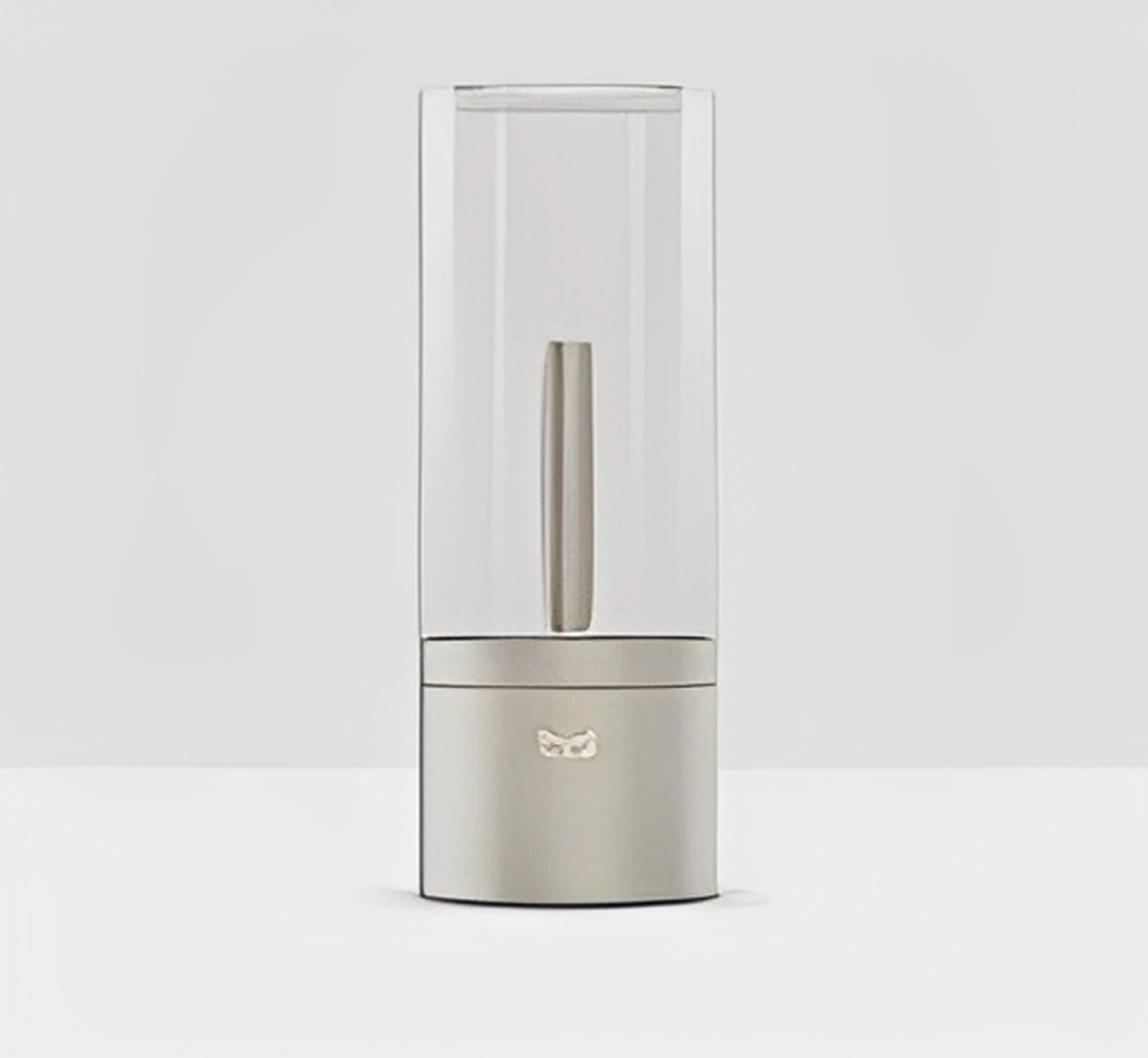 Smart stearinlys-lampe til hyggestemning på soveværelsesnatbordet