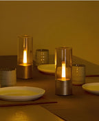 Smart stearinlys-lampe til hyggestemning på soveværelsesnatbordet