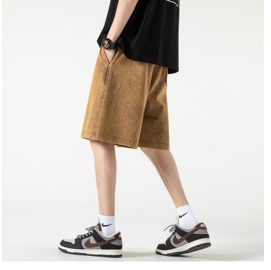 Trendy, løstsiddende, vaskede sommershorts til mænd - StilNord